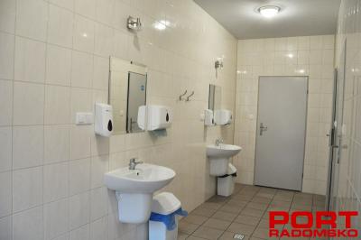 toalety_i_natryski_port_radomsko_3_20111014_1103039174.jpg